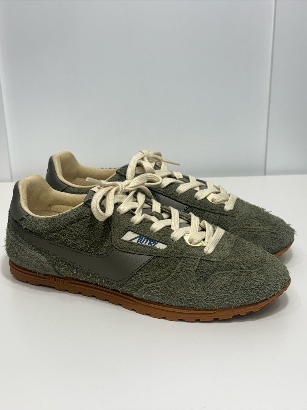 AUTRY Windspin Low Moss Green Suede Gum Sole Sneakers Shoes EU 39 US 9